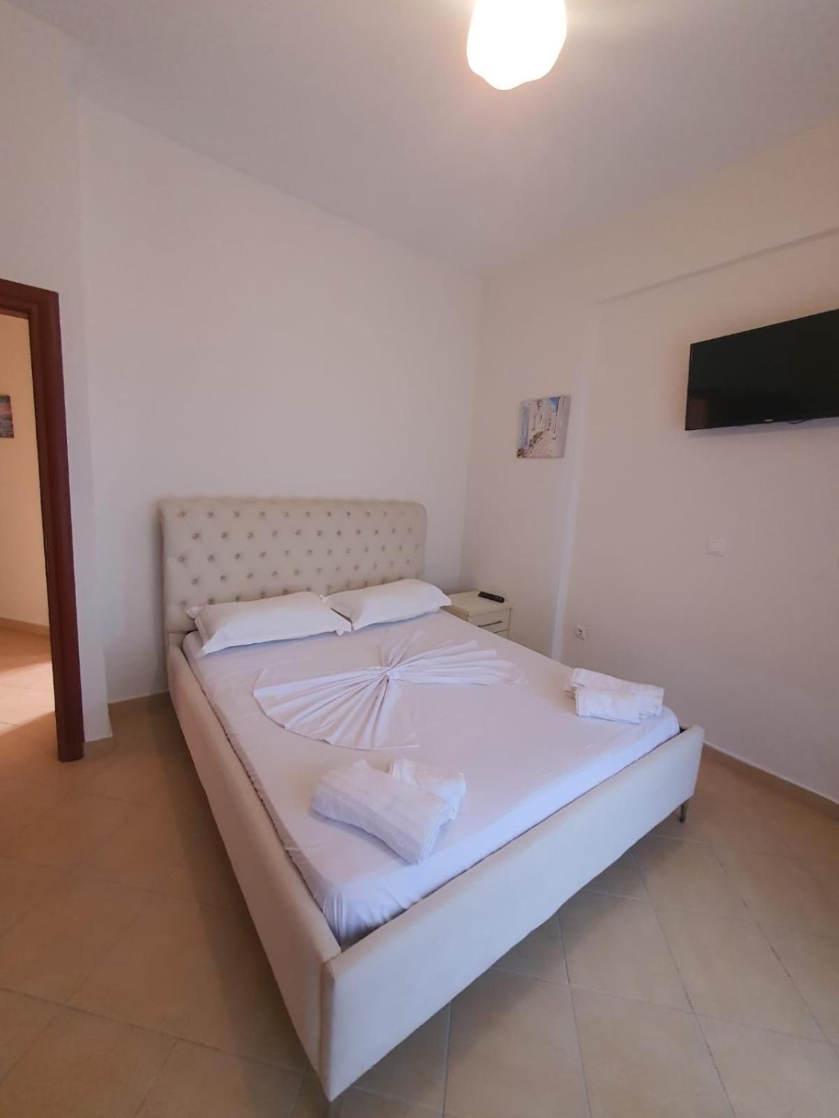 Vila Flamuri Sarandë Esterno foto