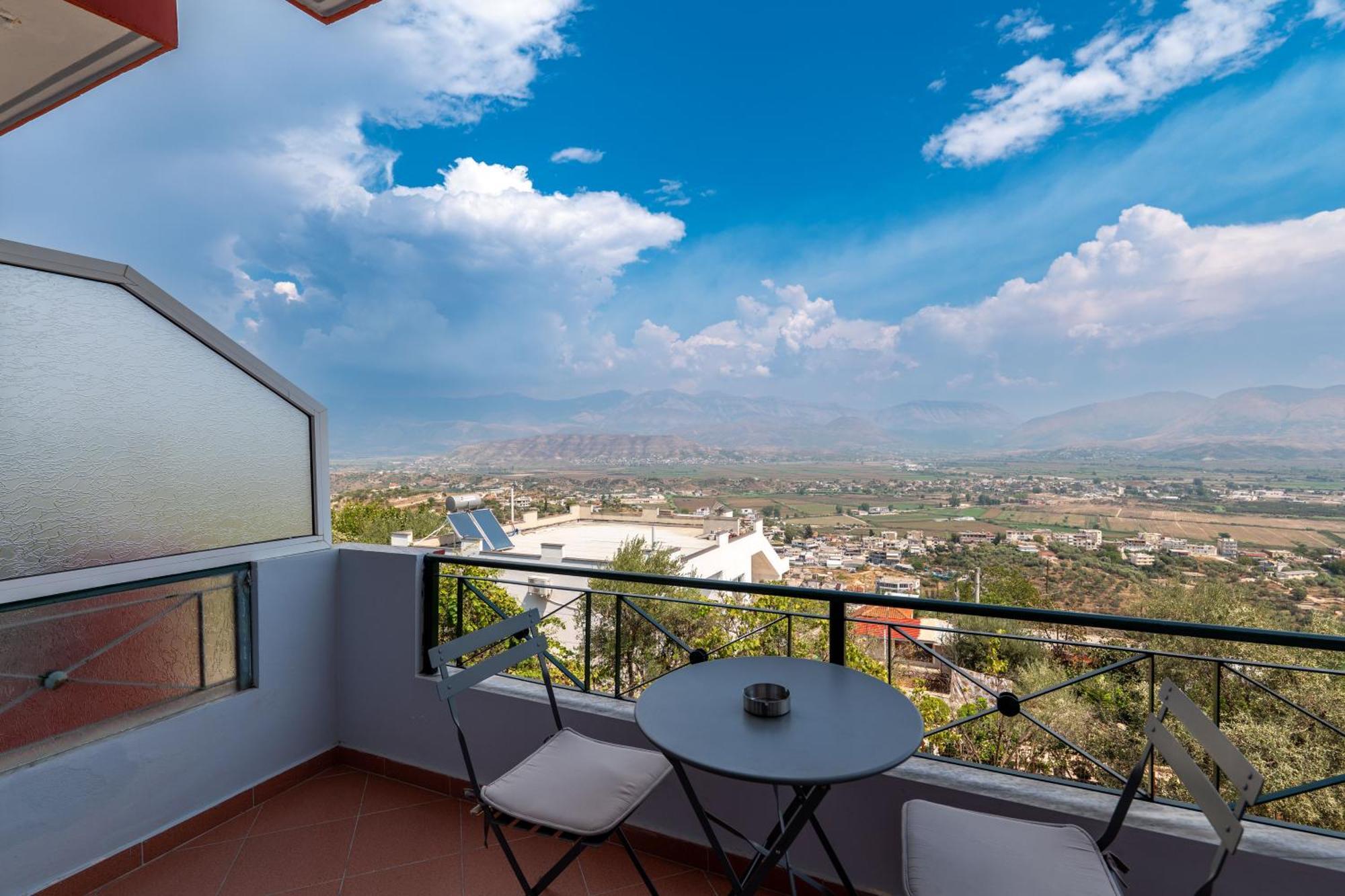 Vila Flamuri Sarandë Esterno foto