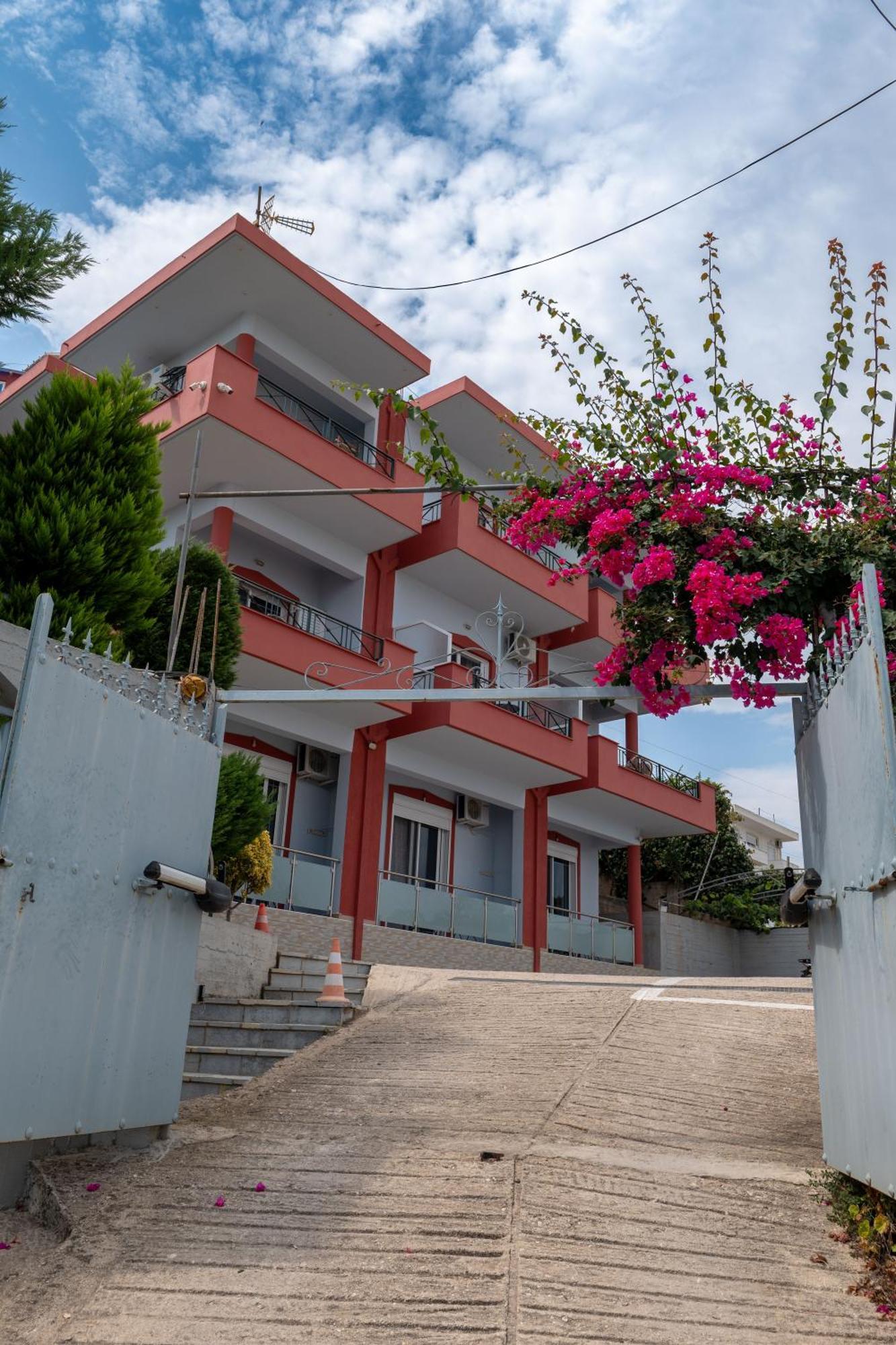 Vila Flamuri Sarandë Esterno foto